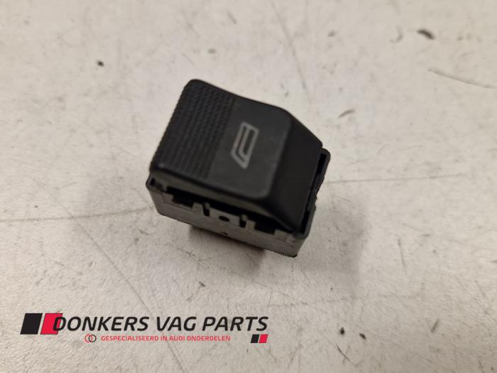 Usados Interruptor de ventanilla eléctrica Audi Diversos Precio € 8,00 Norma de margen ofrecido por Donkers VAG Parts