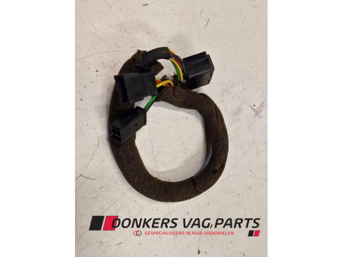 Usados Interruptor de ventanilla eléctrica Audi 80 (B4) Precio € 15,00 Norma de margen ofrecido por Donkers VAG Parts
