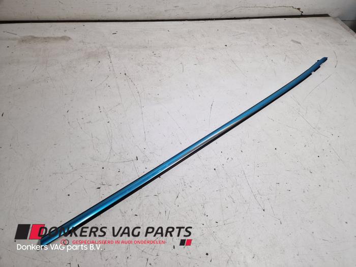 Używane Listwa ozdobna Audi S5 (F53/F5P) 3.0 TFSI V6 24V Cena € 42,35 Z VAT oferowane przez Donkers VAG Parts