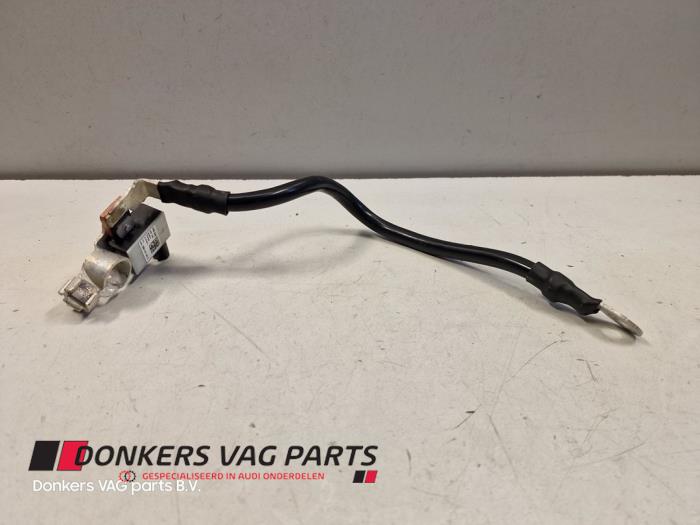Używane Moduł sterujący akumulatora Audi S5 (F53/F5P) 3.0 TFSI V6 24V Cena € 24,20 Z VAT oferowane przez Donkers VAG Parts