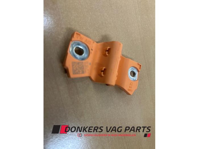 Używane Rózne Audi Q4 (F4B) 40 e-tron 77 kWh Cena € 6,05 Z VAT oferowane przez Donkers VAG Parts