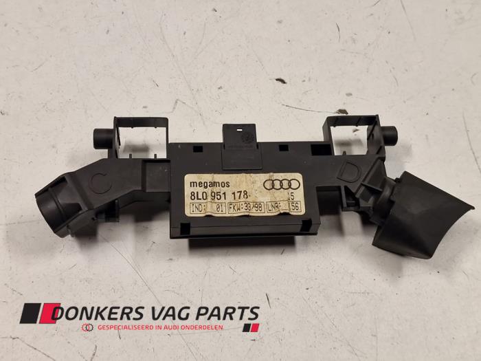 Begagnade Larmsensor Audi A3 (8L1) Pris € 15,00 Marginaltabell erbjuds av Donkers VAG Parts