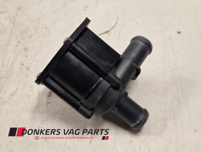 Begagnade Extra vattenpump Audi S5 Cabriolet (8F7) S5 3.0 TFSI V6 24V Quattro Pris € 15,00 Marginaltabell erbjuds av Donkers VAG Parts