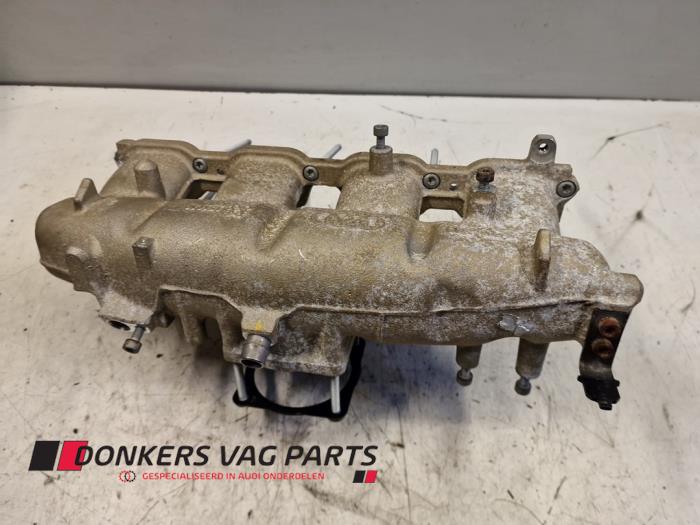 Używane Kolektor dolotowy Audi A5 (8T3) 2.0 TFSI 16V Quattro Cena € 151,25 Z VAT oferowane przez Donkers VAG Parts