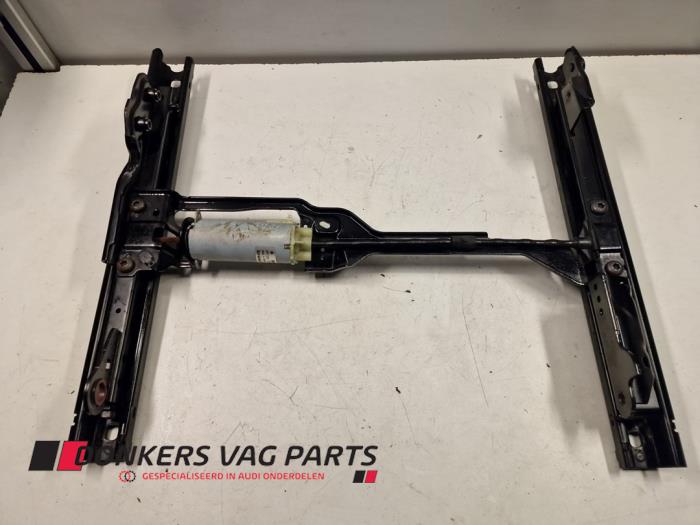 Begagnade Sätesram Audi Diversen Pris € 100,00 Marginaltabell erbjuds av Donkers VAG Parts
