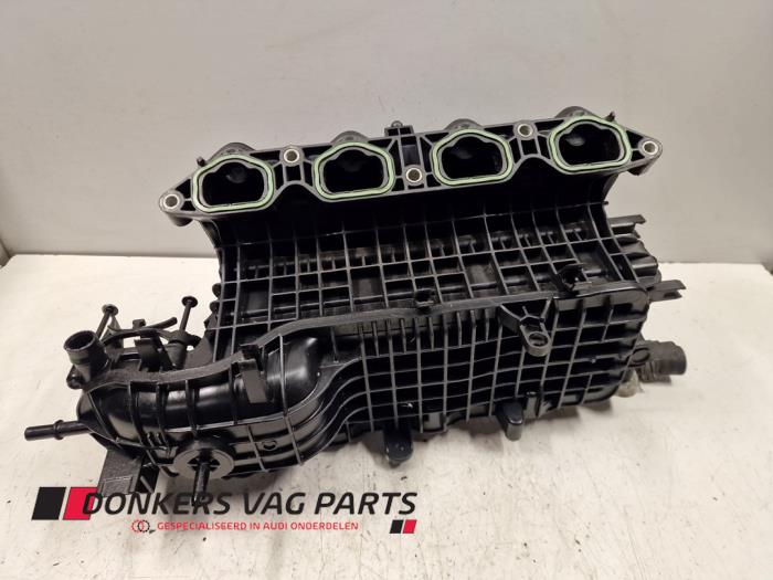 Używane Kolektor dolotowy Audi A3 Sportback (8VA/8VF) 1.4 TFSI ACT 16V Cena € 65,00 Procedura marży oferowane przez Donkers VAG Parts