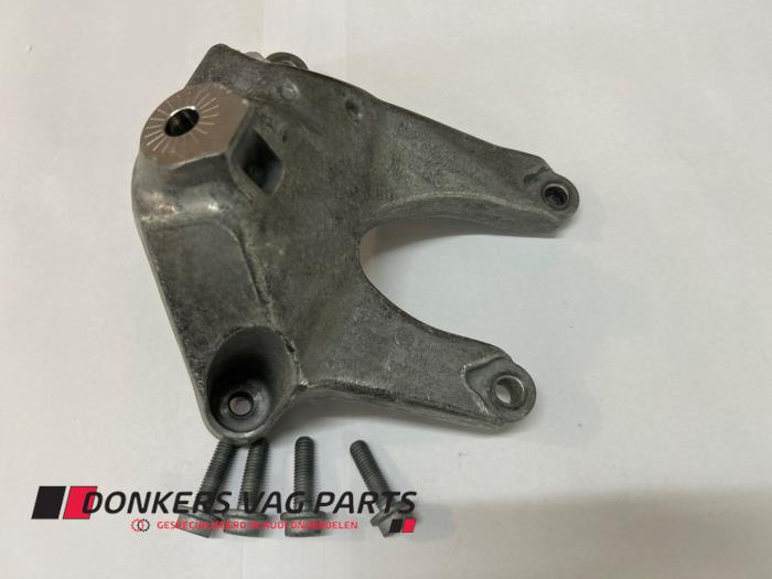 Used Engine mount Audi RS7 Sportback (4KA) 4.0 V8 TFSI Mild Hybrid 32V Price € 30,25 Inclusive VAT offered by Donkers VAG Parts