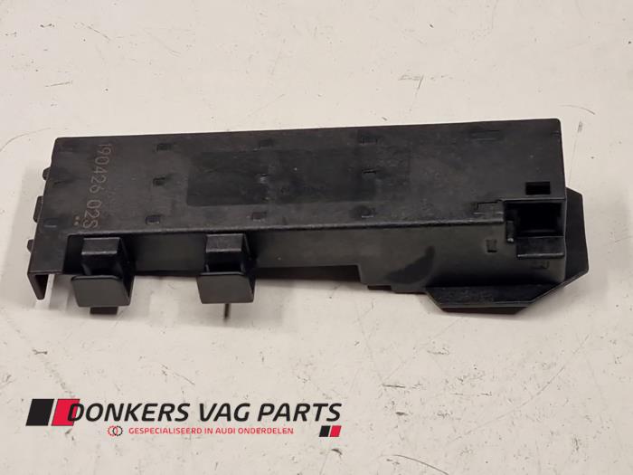 Używane Keyless Entry-Antena Audi e-tron (GEN) 55 quattro Cena € 9,99 Z VAT oferowane przez Donkers VAG Parts