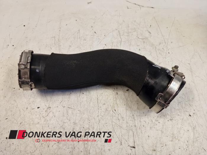 Gebrauchte Intercooler Schlauch Audi Q7 (4MB/4MG) 3.0 TDI V6 24V Preis € 30,00 Mit Mehrwertsteuer angeboten von Donkers VAG Parts