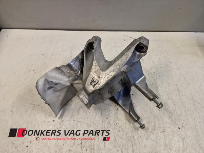 Used Engine mount Audi Q7 (4MB/4MG) 3.0 TDI V6 24V Price € 25,00 Inclusive VAT offered by Donkers VAG Parts