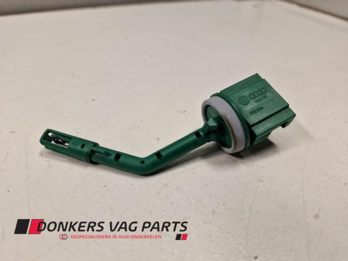 Używane Termometr Audi A7 Sportback (4GA/4GF) Cena € 9,99 Z VAT oferowane przez Donkers VAG Parts