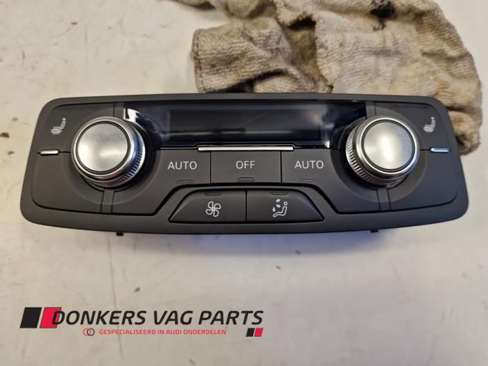 Używane Panel climatronic Audi A7 Sportback (4GA/4GF) 3.0 TDI V6 24V Quattro Cena € 75,00 Procedura marży oferowane przez Donkers VAG Parts