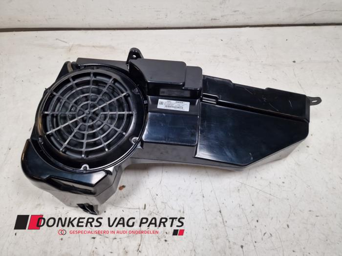 Używane Subwoofer Audi A7 Sportback (4GA/4GF) 3.0 TDI V6 24V Quattro Cena € 150,00 Procedura marży oferowane przez Donkers VAG Parts