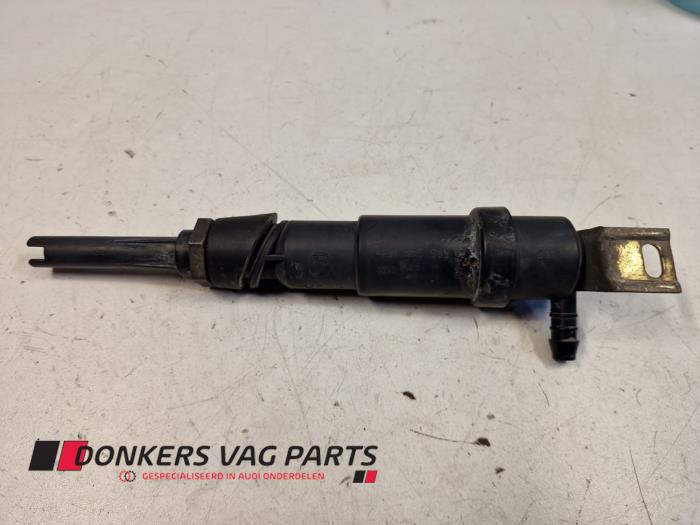 Używane Silownik Audi A6 Avant (C4) Cena € 20,00 Procedura marży oferowane przez Donkers VAG Parts