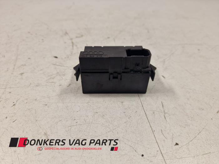 Begagnade Utetemperatursensor Audi A4 (B5) Pris € 10,00 Marginaltabell erbjuds av Donkers VAG Parts