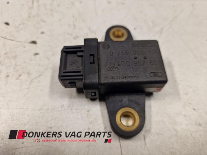 Używane Czujnik predkosci Audi RS 4 Avant (B5) Cena € 35,00 Procedura marży oferowane przez Donkers VAG Parts