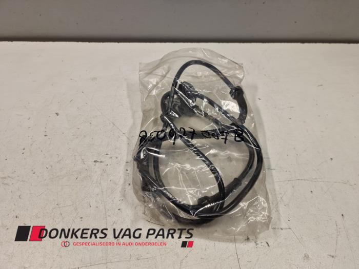 Używane Czujnik ABS Audi A4 (B6) Cena € 20,00 Procedura marży oferowane przez Donkers VAG Parts