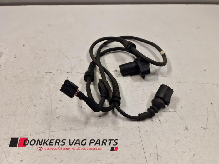Używane Czujnik ABS Audi A4 Avant (B6) 2.5 TDI 155 24V Cena € 15,00 Procedura marży oferowane przez Donkers VAG Parts