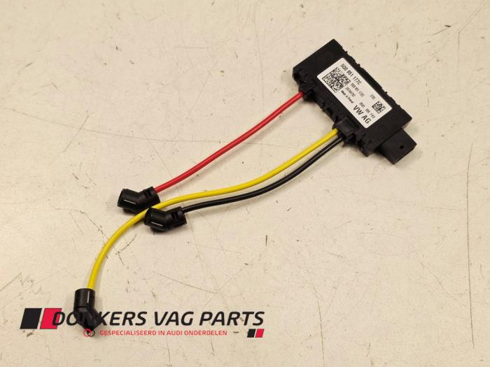 Begagnade Larmsensor Audi S5 (F53/F5P) 3.0 TFSI V6 24V Pris € 121,00 Inklusive moms erbjuds av Donkers VAG Parts
