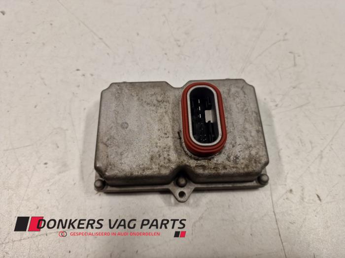 Usagé Ordinateur éclairage Audi A8 (D3) Prix € 35,00 Règlement à la marge proposé par Donkers VAG Parts