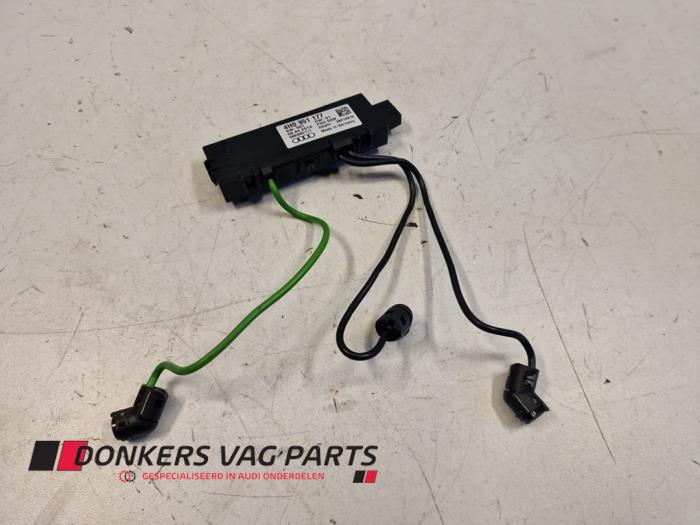 Begagnade Larmsensor Audi S8 (D4) 4.0 V8 TFSI 32V Pris € 75,00 Marginaltabell erbjuds av Donkers VAG Parts