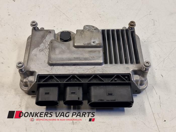Usagé Ordinateur direction assistée Audi S8 (D4) 4.0 V8 TFSI 32V Prix € 125,00 Règlement à la marge proposé par Donkers VAG Parts