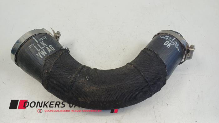 Usagé Tuyau intercooler Audi Q8 (4MN) 3.0 V6 24V 60 TFSI e Hybrid Quattro Prix € 20,00 Prix TTC proposé par Donkers VAG Parts