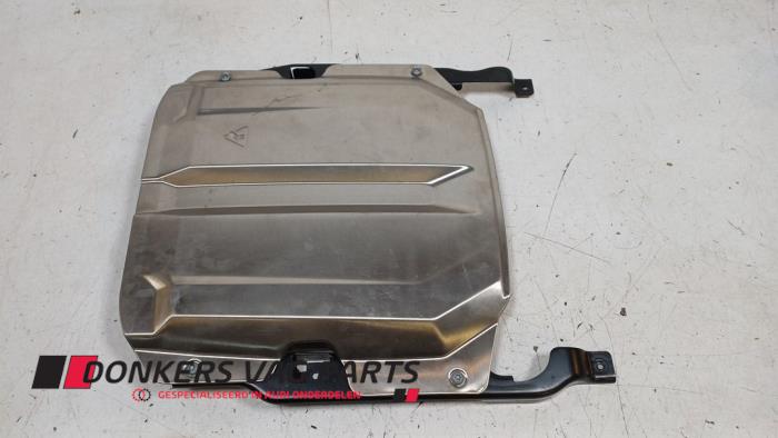 Used Engine cover Audi RS7 Sportback (4KA) 4.0 V8 TFSI Mild Hybrid 32V Price € 151,25 Inclusive VAT offered by Donkers VAG Parts