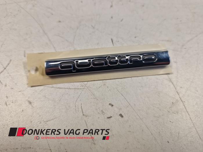 Nowe Emblemat Audi Q7 (4LB) Cena € 24,20 Z VAT oferowane przez Donkers VAG Parts