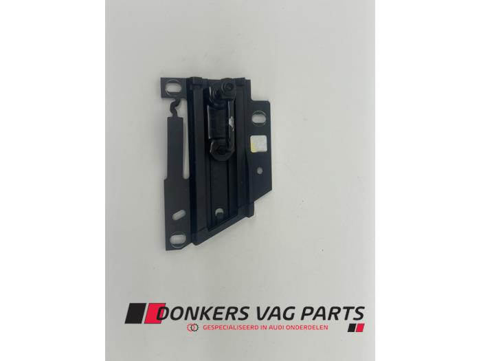 Used Miscellaneous Audi A4 Avant (B9) 2.0 35 TDI 16V Price € 12,50 Inclusive VAT offered by Donkers VAG Parts
