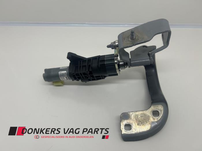 Używane Silnik rygla tylnej klapy Audi A4 Avant (B9) 2.0 35 TDI 16V Cena € 35,01 Z VAT oferowane przez Donkers VAG Parts