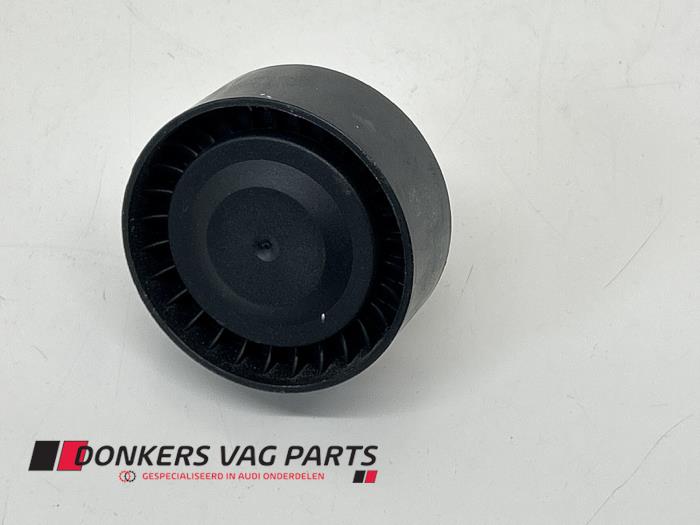 Usados Rodillo correa múltiple Audi S5 (F53/F5P) 3.0 TFSI V6 24V Precio € 15,00 IVA incluido ofrecido por Donkers VAG Parts