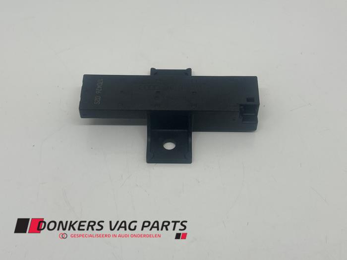 Używane Keyless Entry-Antena Audi S5 (F53/F5P) 3.0 TFSI V6 24V Cena € 9,99 Z VAT oferowane przez Donkers VAG Parts