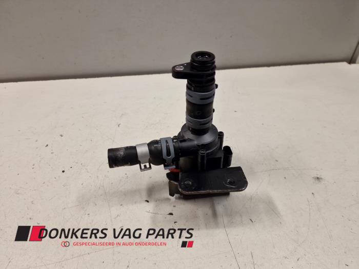 Begagnade Extra vattenpump Audi S5 (F53/F5P) 3.0 TFSI V6 24V Pris € 24,20 Inklusive moms erbjuds av Donkers VAG Parts