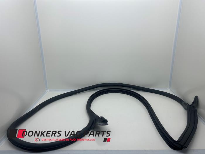 Begagnade Dörrtätning, 2-dörrars, höger Audi S5 (F53/F5P) 3.0 TFSI V6 24V Pris € 30,25 Inklusive moms erbjuds av Donkers VAG Parts