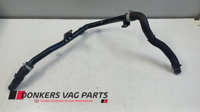 Begagnade Vattenrör Volkswagen Tiguan (AD1) 1.4 TSI eHybrid 16V Pris € 20,00 Marginaltabell erbjuds av Donkers VAG Parts