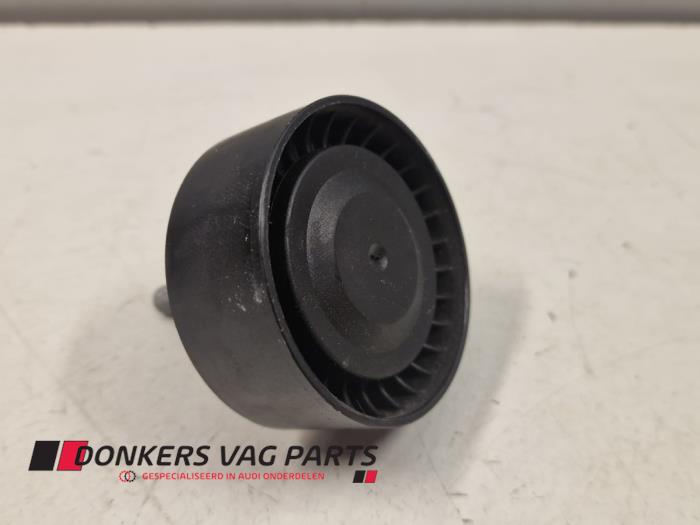 Usados Rodillo correa múltiple Audi S5 (F53/F5P) 3.0 TFSI V6 24V Precio € 15,00 IVA incluido ofrecido por Donkers VAG Parts