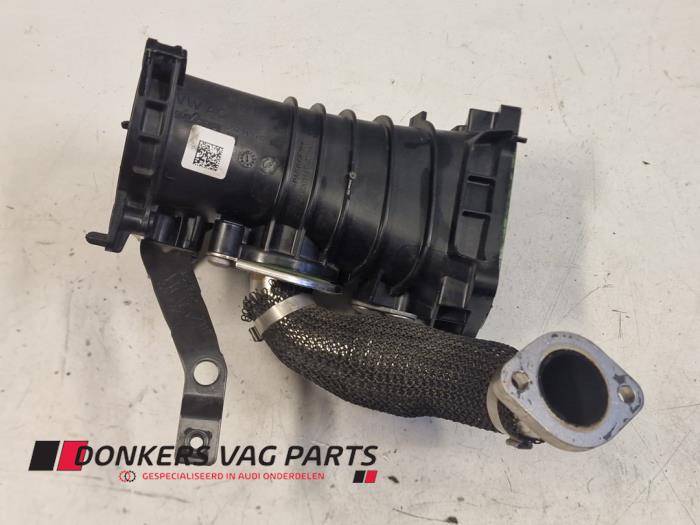 Gebrauchte Intercooler Rohr Audi A4 Avant (B9) 3.0 45 TDI V6 24V Quattro Preis € 35,01 Mit Mehrwertsteuer angeboten von Donkers VAG Parts