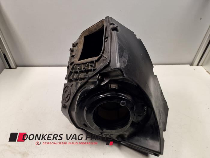 Gebrauchte Luftfiltergehäuse Audi A4 Avant (B9) 3.0 45 TDI V6 24V Quattro Preis € 50,00 Mit Mehrwertsteuer angeboten von Donkers VAG Parts