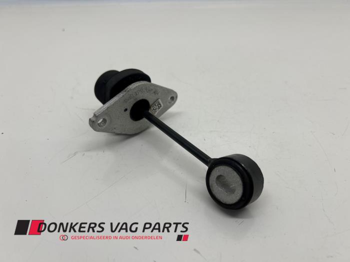 Used Engine mount Audi A4 Avant (B9) 2.0 35 TDI 16V Price € 12,10 Inclusive VAT offered by Donkers VAG Parts