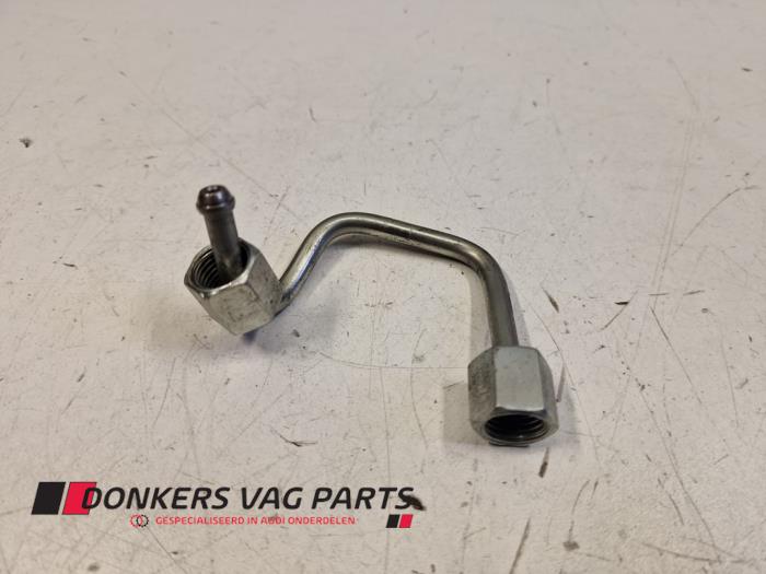 Usagé Conduit de carburant Audi A6 (C7) 2.0 TDI 16V Prix € 8,00 Règlement à la marge proposé par Donkers VAG Parts