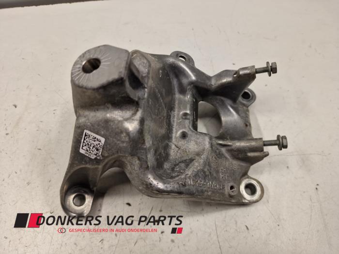 Used Engine mount Volkswagen Touareg 3.0 V6 24V TSI R Price € 20,00 Margin scheme offered by Donkers VAG Parts