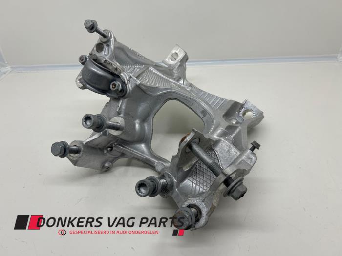 Usados Subchasis Audi S5 Sportback (F5A/F5F) 3.0 TFSI V6 24V Precio € 50,00 IVA incluido ofrecido por Donkers VAG Parts