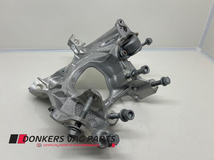 Usados Subchasis Audi S5 Sportback (F5A/F5F) 3.0 TFSI V6 24V Precio € 60,50 IVA incluido ofrecido por Donkers VAG Parts