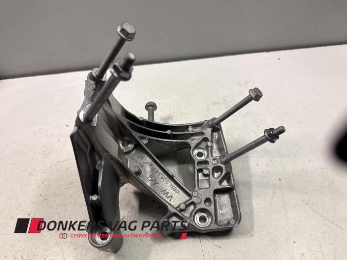 Usagé Support dynamo bas Audi SQ5 Sportback (GUN) 3.0 TFSI V6 24V Prix € 48,40 Prix TTC proposé par Donkers VAG Parts