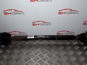 Used Front drive shaft, right Seat Leon (1P1) 1.9 TDI 105 Price € 38,00 Margin scheme offered by SH Carparts