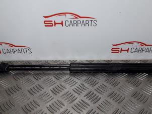 Used Set of tailgate gas struts Mercedes A (W169) 1.5 A-150 Price € 30,00 Margin scheme offered by SH Carparts