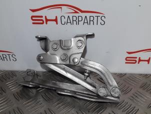 Used Bonnet Hinge Opel Corsa C (F08/68) 1.2 16V Twin Port Price € 8,00 Margin scheme offered by SH Carparts