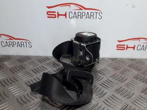 Used Rear seatbelt, right Opel Corsa C (F08/68) 1.0 12V Twin Port Price € 22,00 Margin scheme offered by SH Carparts
