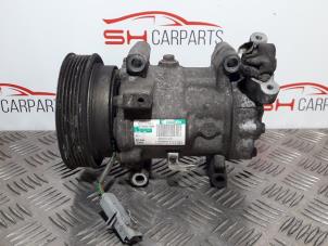 Used Air conditioning pump Renault Clio III (BR/CR) 1.5 dCi 70 Price € 20,00 Margin scheme offered by SH Carparts